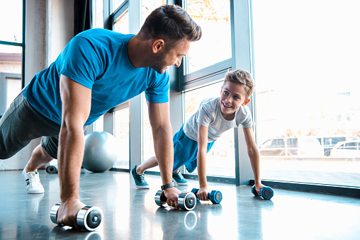 Les enfants devront-ils faire du sport ?